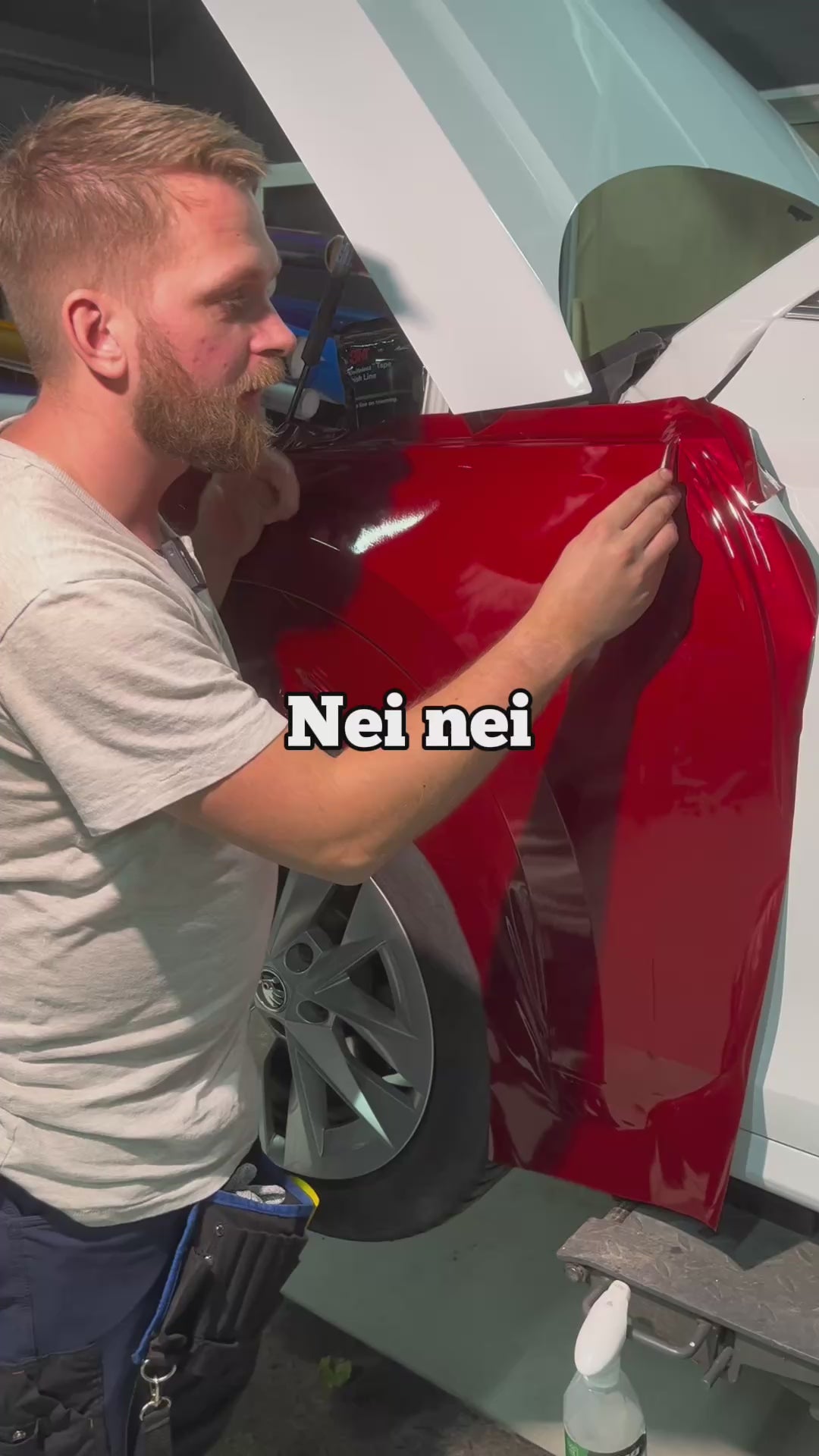 Hvordan bruke 3M knifeless finish line på egen bil. Perfekt skjæretape uten kniv for deg som ønsker å folie bilen din selv.
